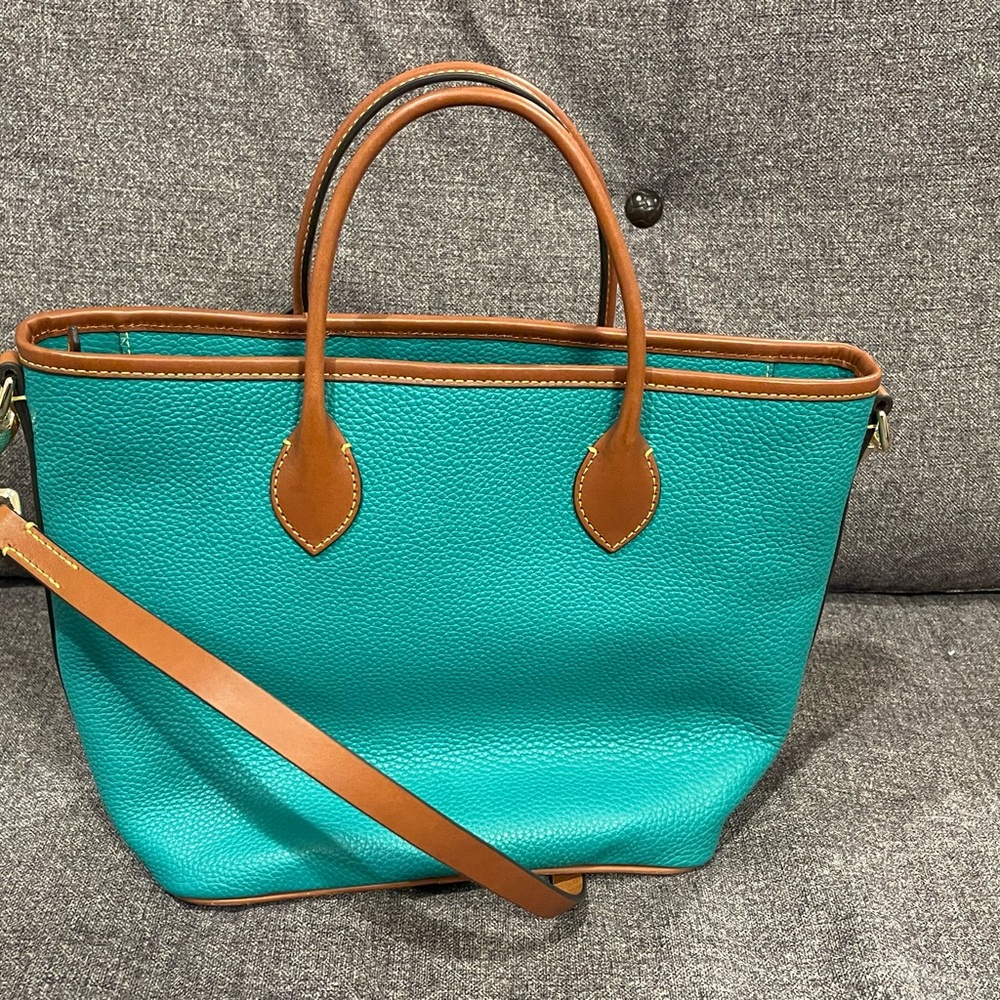 AUTHENTIC Dooney & Bourke Tote Bag- Spearmint colored- SOLD OUT ONLINE! - Picture 7 of 8